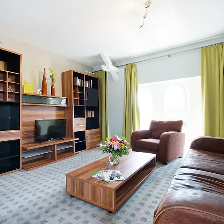 丹普木赫酒店 4* 诺伊基兴-弗林